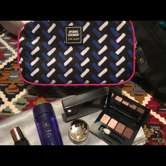 Sold 🚫⛔️Estée Lauder 5 pieces - Picture 4 of 4